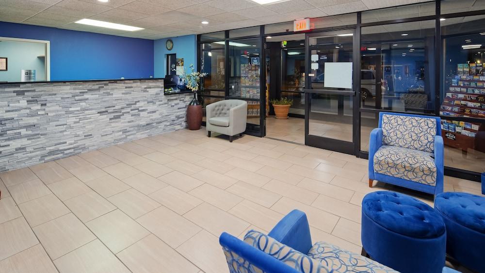Surestay Hotel By Best Western Lenoir City Esterno foto