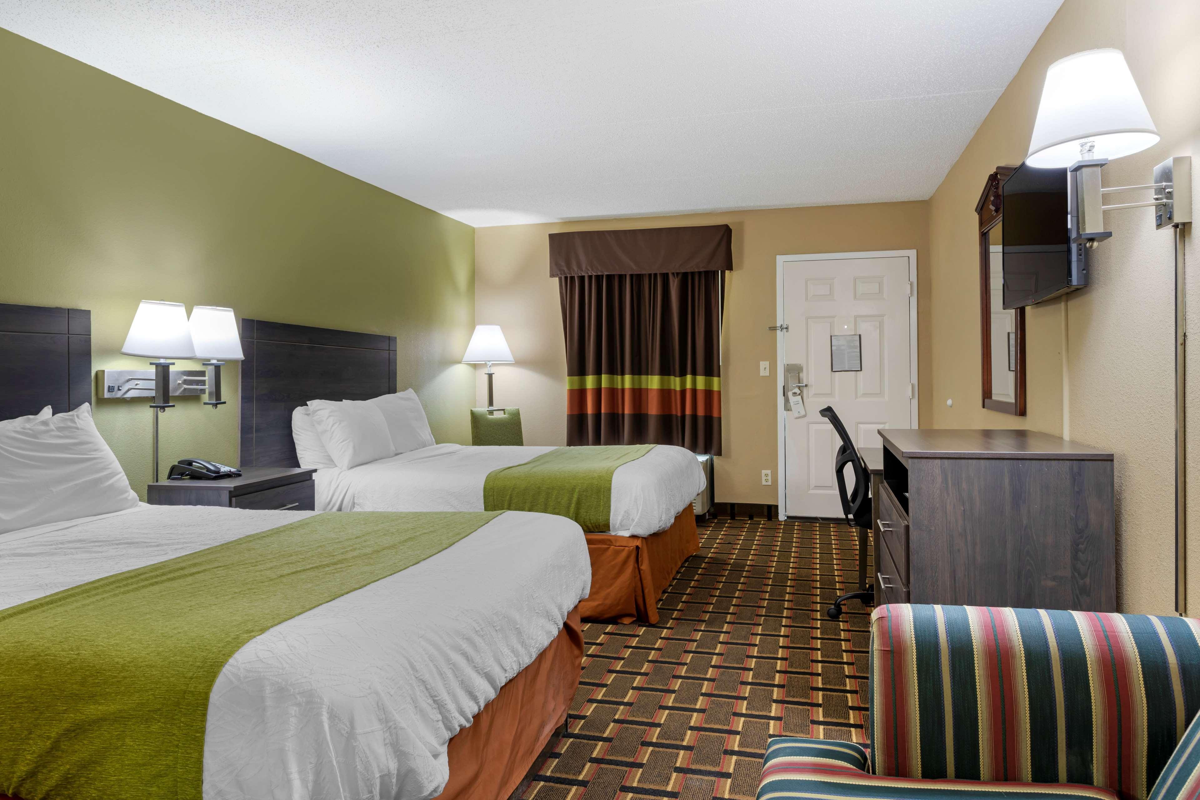 Surestay Hotel By Best Western Lenoir City Esterno foto