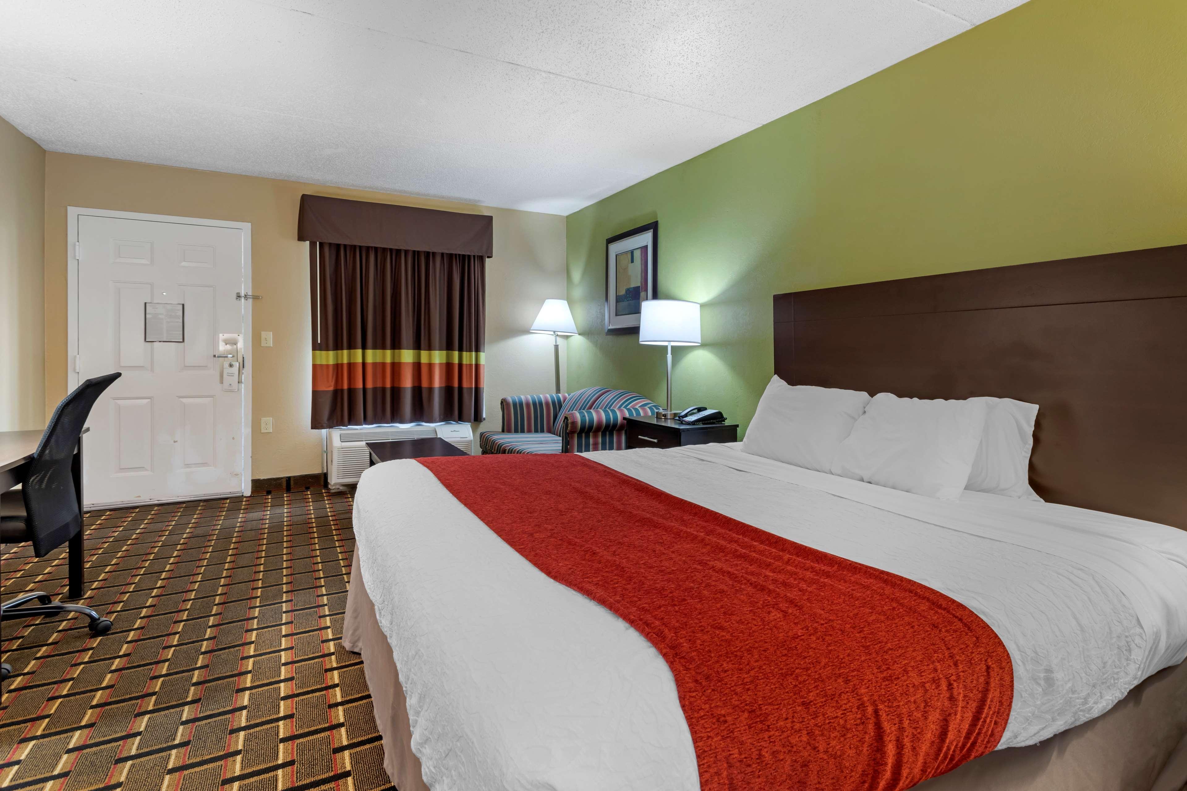Surestay Hotel By Best Western Lenoir City Esterno foto