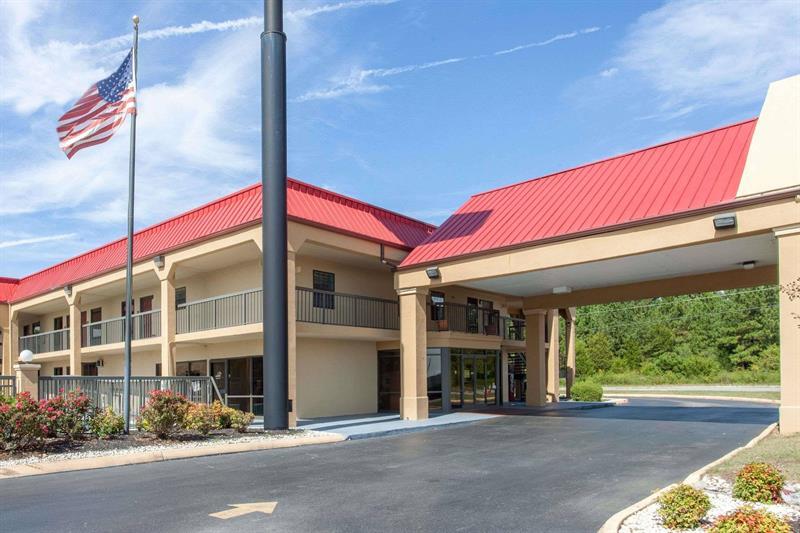 Surestay Hotel By Best Western Lenoir City Esterno foto